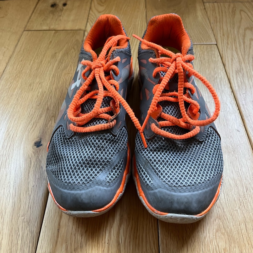 Under Armor Running Shoes, size 8.5